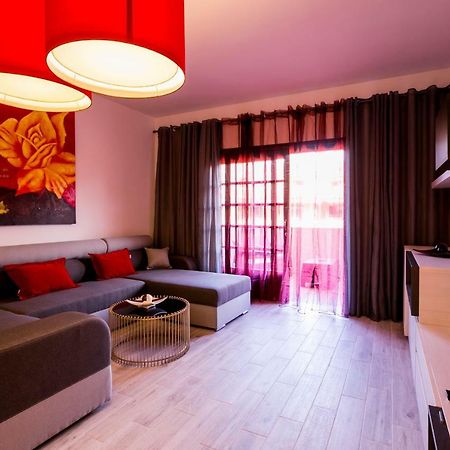 Spacious & Stylish Apartment Los Cristianos Лос Кристианос Экстерьер фото