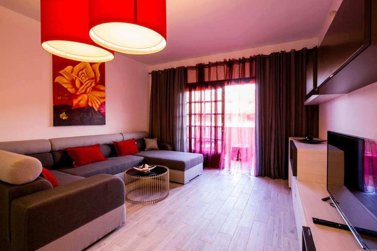 Spacious & Stylish Apartment Los Cristianos Лос Кристианос Экстерьер фото